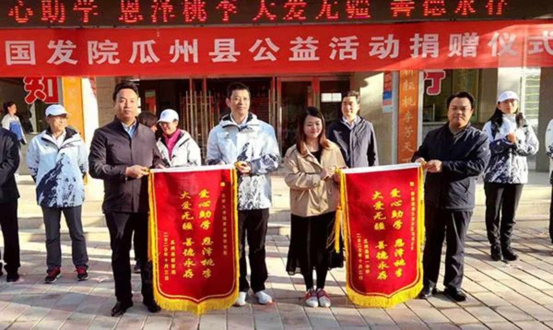 https://mmbiz.qpic.cn/mmbiz_jpg/icYYtflJnb6kIWwjrDVBNiamdWBhKlPYVOeLtUGyTGTjgW0fhQjRPsOIwErN9ZmFQsenVHp0glriauy17mIMtr8YQ/640?wx_fmt=jpeg