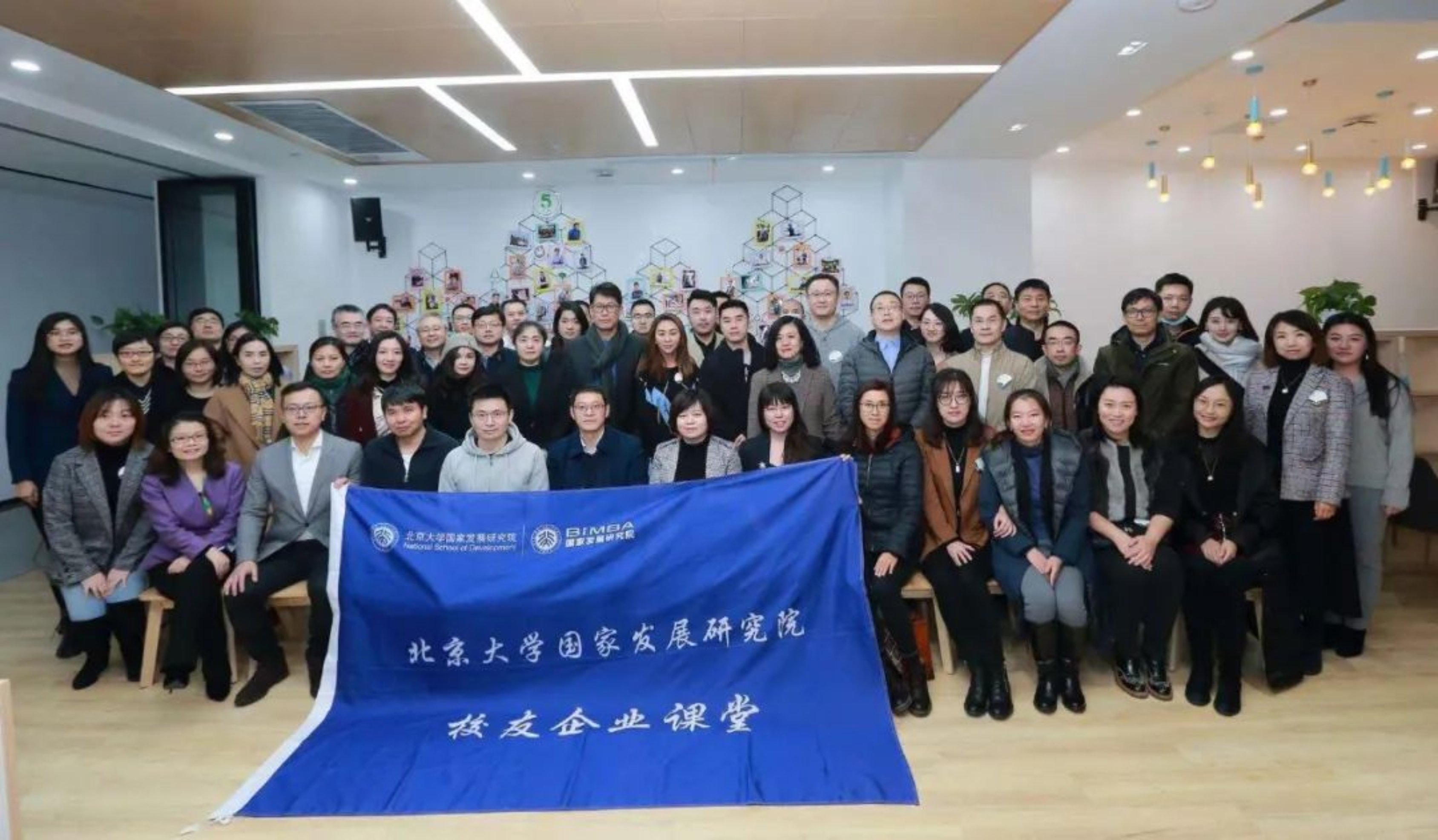 https://mmbiz.qpic.cn/mmbiz_jpg/ibGh4lTFYyo9WSMoPoppwuj1rhmaMu499KlfWWNib7qtPeqSOW3SfHLJzAIPBSlictXpt8HMUwP7fBibiaUV0MAv4ug/640?wx_fmt=jpeg