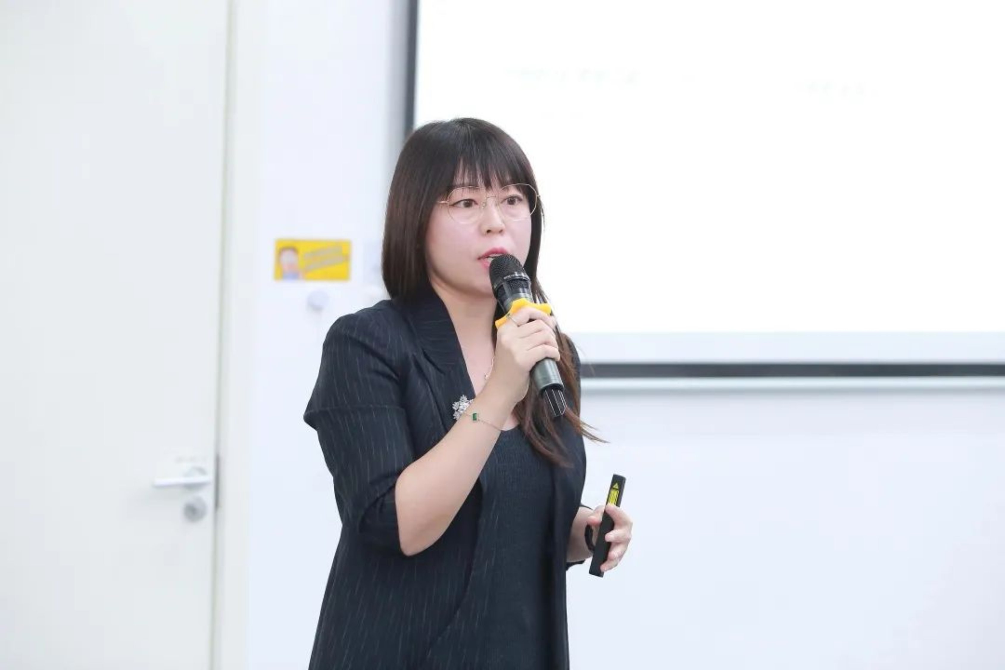 https://mmbiz.qpic.cn/mmbiz_jpg/ibGh4lTFYyo9WSMoPoppwuj1rhmaMu499ZnVy5kfoQrhAT99QWFd9uCWG2qnF7pCR0RbdUjPCguPTGKbs8KjNtA/640?wx_fmt=jpeg