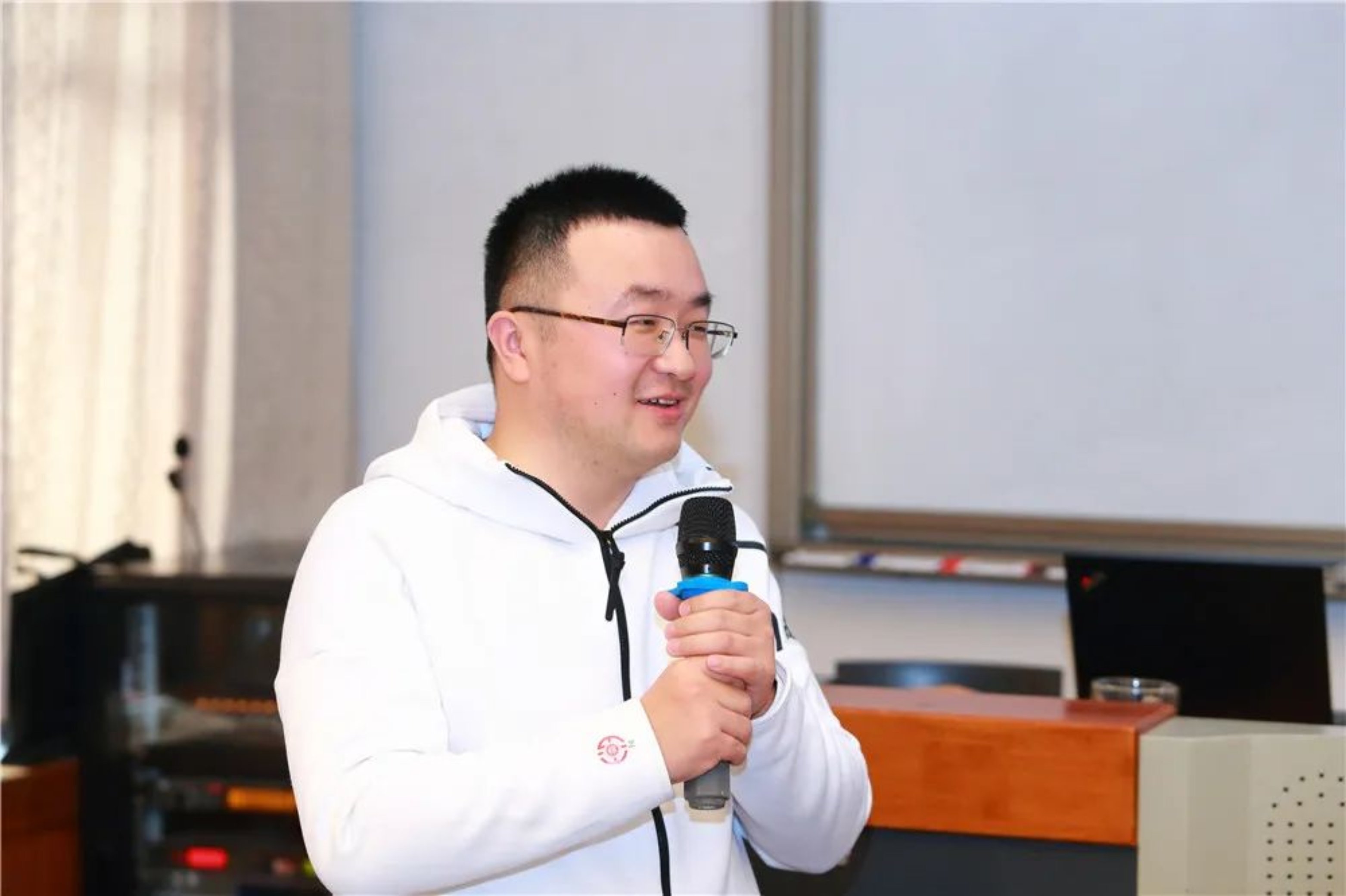 https://mmbiz.qpic.cn/mmbiz_jpg/icYYtflJnb6mGyicV4lv1d0BKfOBicXjxb6onq0VoibeIfrhmJtOSzZjZx3SOtqXCzbbLqL4ZTLwFqQFLDmmHM7MXw/640?wx_fmt=jpeg