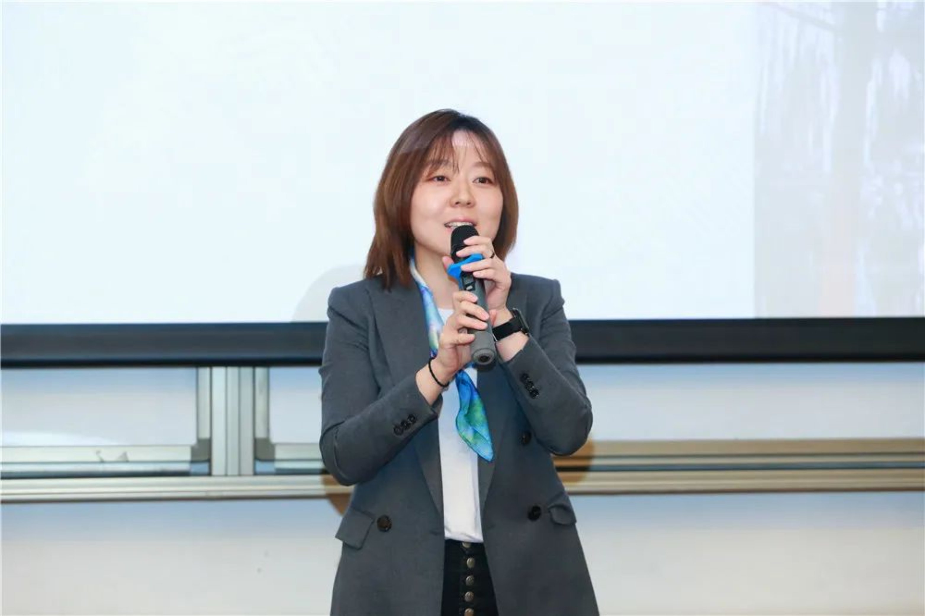 https://mmbiz.qpic.cn/mmbiz_jpg/icYYtflJnb6mGyicV4lv1d0BKfOBicXjxb6Zgmt8cb1W94bdz4V3oocs51v8DcARFQEicsKaE7j0NqibbHNfztpibt6Q/640?wx_fmt=jpeg